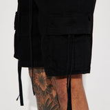 Pantalones cortos de carga con correa plana - negro