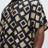 Camisa Geo Around - Café Oscuro