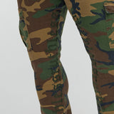 Pantalón Ruthless Embroidered Stacked Skinny Cargo Flare - Camuflaje