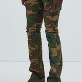 Pantalón Ruthless Embroidered Stacked Skinny Cargo Flare - Camuflaje