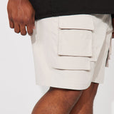 Todos los pantalones cortos de carga de nylon utilitarios en gris