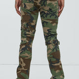 Pantalón Apilado De Pierna Ancha With The Straps Camo - Camuflaje