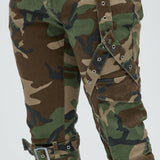 Pantalón Apilado De Pierna Ancha With The Straps Camo - Camuflaje