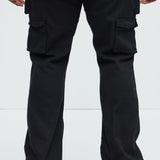 Pantalón On Repeat Cargo Flare - Negro