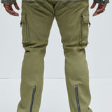 Pantalón We On Cargo Stacked Skinny Zipper Flare - Oliva