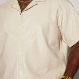Camisa Abotonada Gotta Run Faux Croc Leather Cropped - Crema