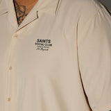 Camisa abotonada del Saints Social Club - color marfil.