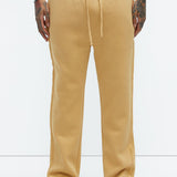 Pantalón Deportivo Tyson Douglas Frayed - Camello