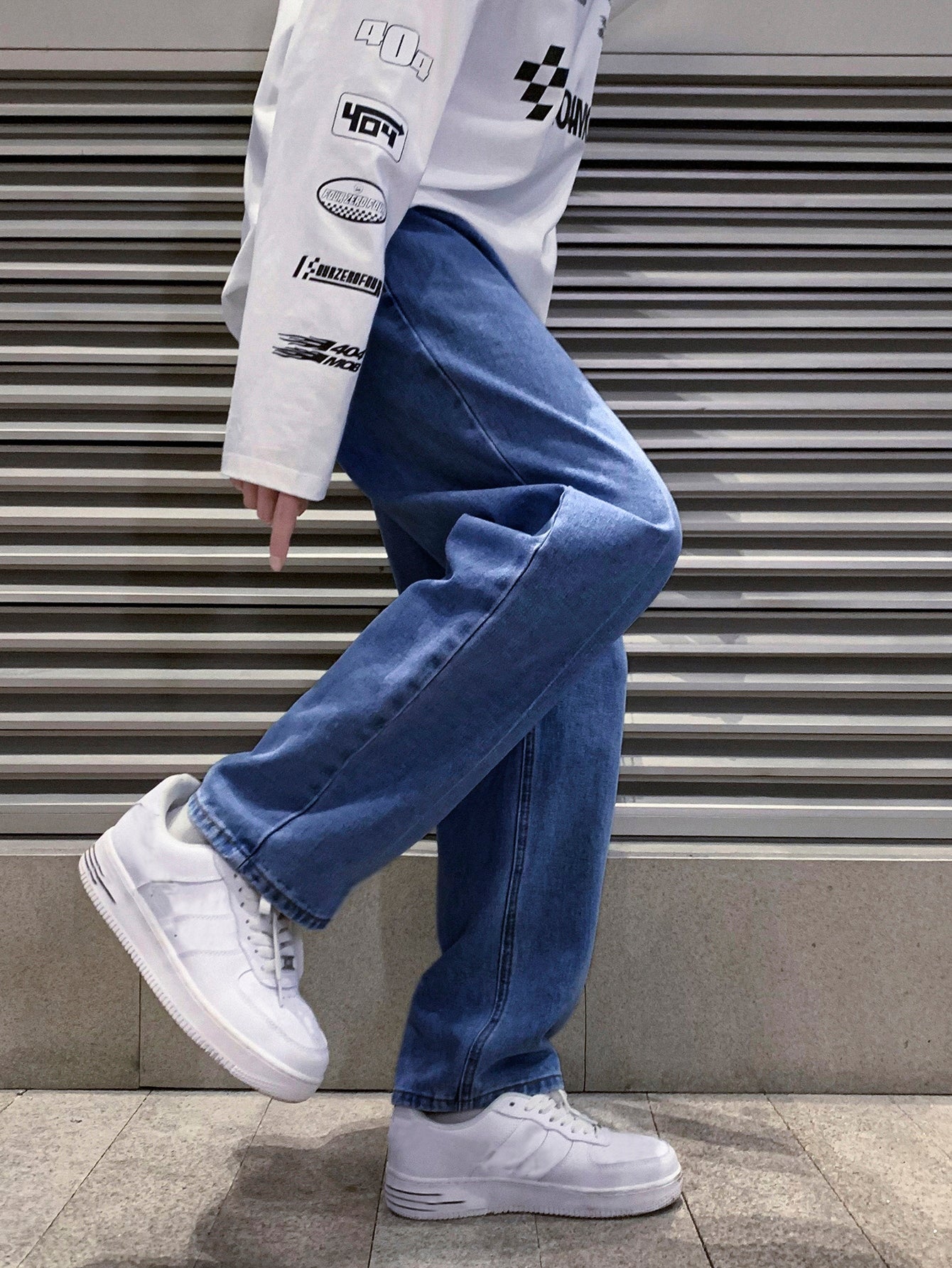 1649646893735a7c4d19217061b9ae53c2f41efed3.jpg