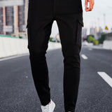 Manfinity Homme Pantalones de carga de hombre de algodon con bolsillo con solapa, ajustados y largos, de lavado oscuro, jean negro liso, adecuados para trabajo de negocios casuales para esposos