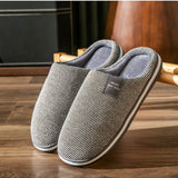 invierno Zapatillas para hombres casa espuma de memoria Talla grande casa Zapatos felpa calida antideslizante suave dulce masculino Zapatillas interior de rayas gris