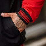 Abrigo Acolchado Para Hombres Con Diseno De Parches Rojo Y Negro