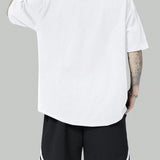 ROMWE Street Life Conjunto De Dos Piezas Para Hombres Con Camiseta Con Escrito Y Estampado De Baloncesto Y Shorts A Rayas