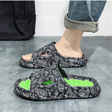 Sandalias De Verano Negras Elegantes De Eva Para Hombre Con Forro Blanco, Con Diseno De Agujeros; Nuevo Calzado Trendy Para Hombres De Tallas Grandes, Comodas Pantuflas Interiores De Casa, Chanclas Casuales Para Exteriores, Zapatos De Punta Redonda