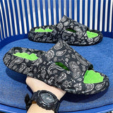 Sandalias De Verano Negras Elegantes De Eva Para Hombre Con Forro Blanco, Con Diseno De Agujeros; Nuevo Calzado Trendy Para Hombres De Tallas Grandes, Comodas Pantuflas Interiores De Casa, Chanclas Casuales Para Exteriores, Zapatos De Punta Redonda