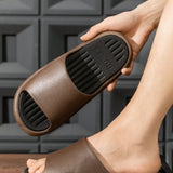 Zapatillas de hombre, sandalias suaves y antideslizantes para bano y ducha, nuevas tendencias de verano 2024 para pantuflas de casa interiores y exteriores