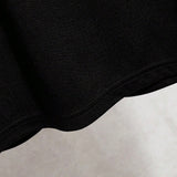 Conjunto para hombre de cuello redondo con mangas cortas y shorts, con estampado de letra/patron simple impreso