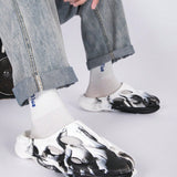 Zapatos Zuecos impresos al aire libre antideslizantes comodos y ligeros para hombre, con decoracion de bloqueo de color y puntera cerrada