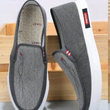 NEW Zapatos de lona slip-on para hombre con suela exterior suave inyectada, casuales, transpirables y comodos, con parches de empalme bordado de hilo