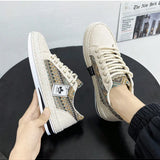 171193482602177fd676e58cc3b0792d7c1b3101cb_square_thumbnail_900x.webp
