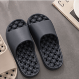 Zapatillas negras simples a prueba de fugas, zapatillas de bano de verano de secado rapido antiadherentes hidrofobicas para interiores con suela acanalada y propiedades antideslizantes y resistentes al desgaste.