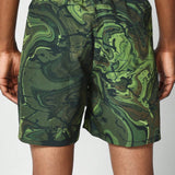 SUMWON Short de bano de hombre de nailon verde con grafico impreso