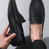 Zapatos planos sin cordones para hombres, nuevos zapatos de negocios primaverales, comodos, ligeros, transpirables y antideslizantes de unicolor