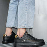 Zapatos clasicos negros de skate para hombres, adecuados para caminar diariamente y multiples ocasiones con suela antideslizante y brillante de metal, zapatos casuales deportivos