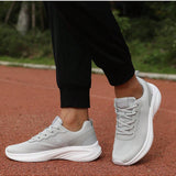 NEW Zapatos deportivos para hombre y mujer, simples y elegantes, malla transpirable, ligeros, antideslizantes, comodos para correr, con absorcion de impactos, zapatos planos informales para viajar y zapatos grandes para mujer de cuatro estaciones