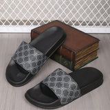 Sandalias para hombre con diseno simple y moderno, pantuflas de playa para hombre, pantuflas para casa, calzado de ducha, pantuflas para interiores, sandalias para bano, comodidad extrema, ligeras, antideslizantes, y faciles de limpiar