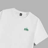 Manfinity Hypemode Conjunto de Camiseta estampada con lema de montanas y Pantalones cortos tejidos solido para Hombres en verano