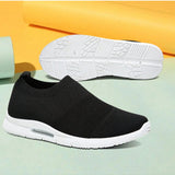 NEW Zapatos deportivos minimalistas para hombre, zapatos deportivos ligeros y comodos para caminar al aire libre, zapatillas sin tira en blanco y negro