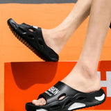 Sandalias clasicas negras y blancas para hombre con diseno hueco impreso con letras de moda para uso casual al aire libre, estilo para parejas