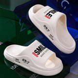 Zapatillas de verano para hombre de estilo INS, sandalias de ducha EVA suaves y antideslizantes. Suela gruesa para aumentar la personalidad, moda casual para estudiantes.