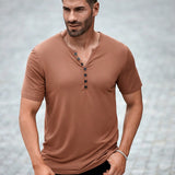 NEW Manfinity Homme Camiseta de verano para hombre con ajuste delgado, cuello en V y decoracion de botones en el escote