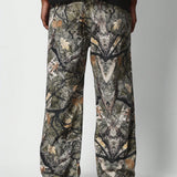 SUMWON Pantalon holgado con diseno de camuflaje completo con estampado frontal