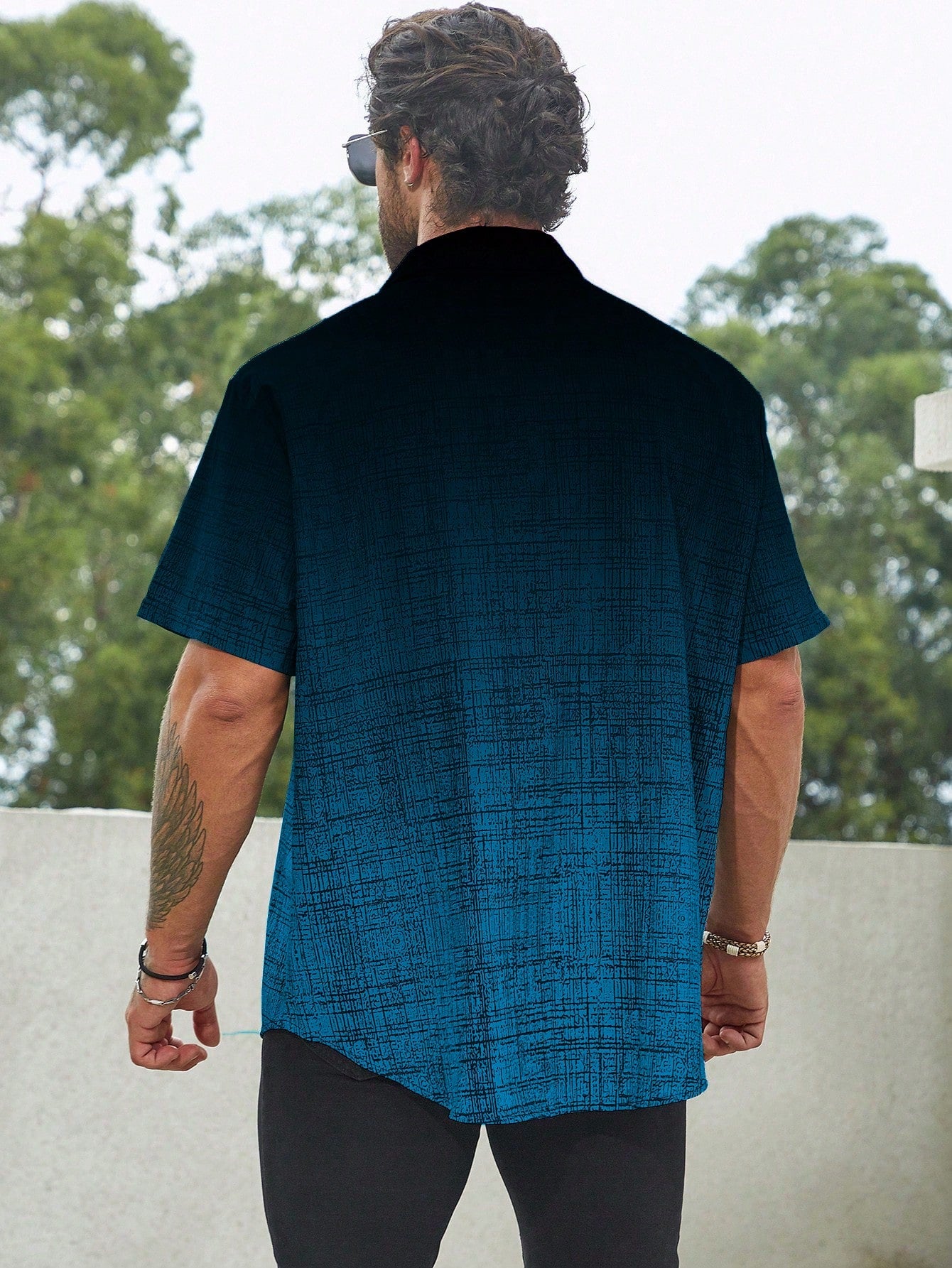 172852920033e23e5b626b815e13e3186ad5ae5271.jpg
