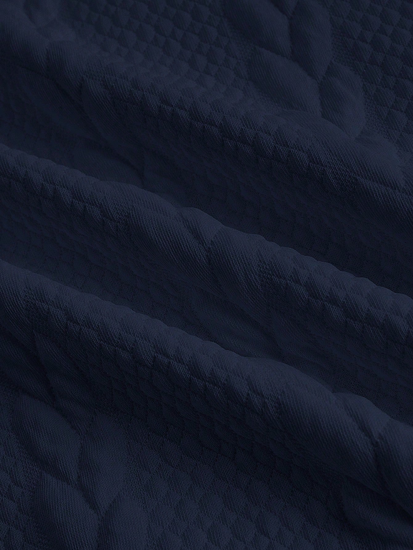 1733982563ced36a4b8d37581502b1e596925efb54.jpg