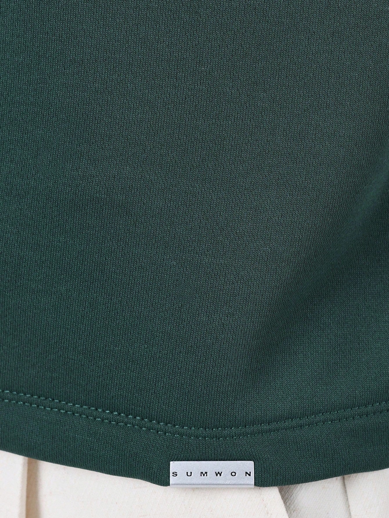 1741089250402d53e4bf87c19134700dc4d589f244.jpg