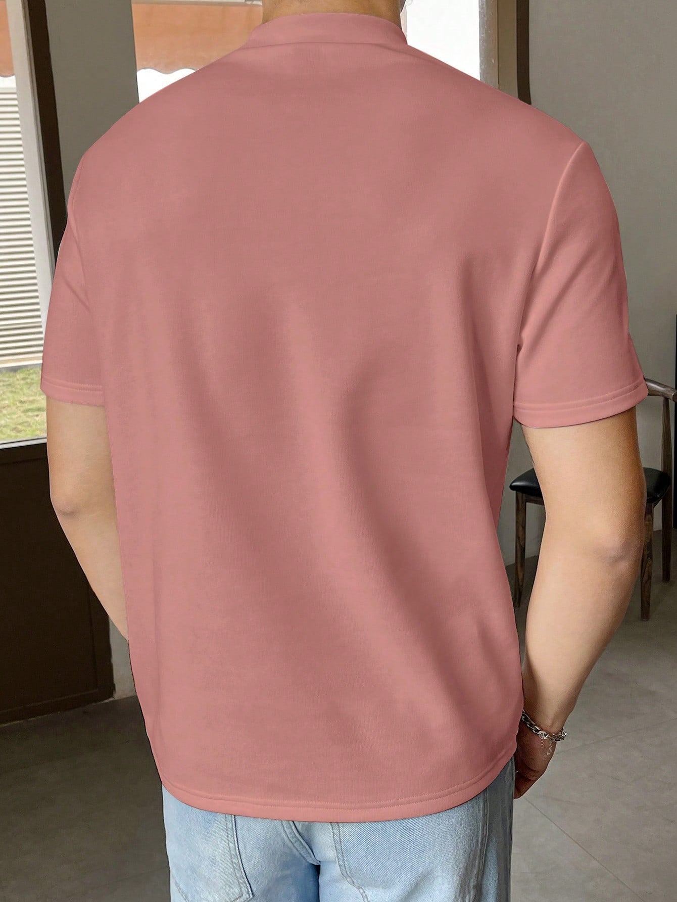 1742969270fe3ef3d159fd5dfa1c6050647050bb05.jpg