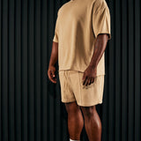Me gusta como se ven los shorts de terry - color beige.
